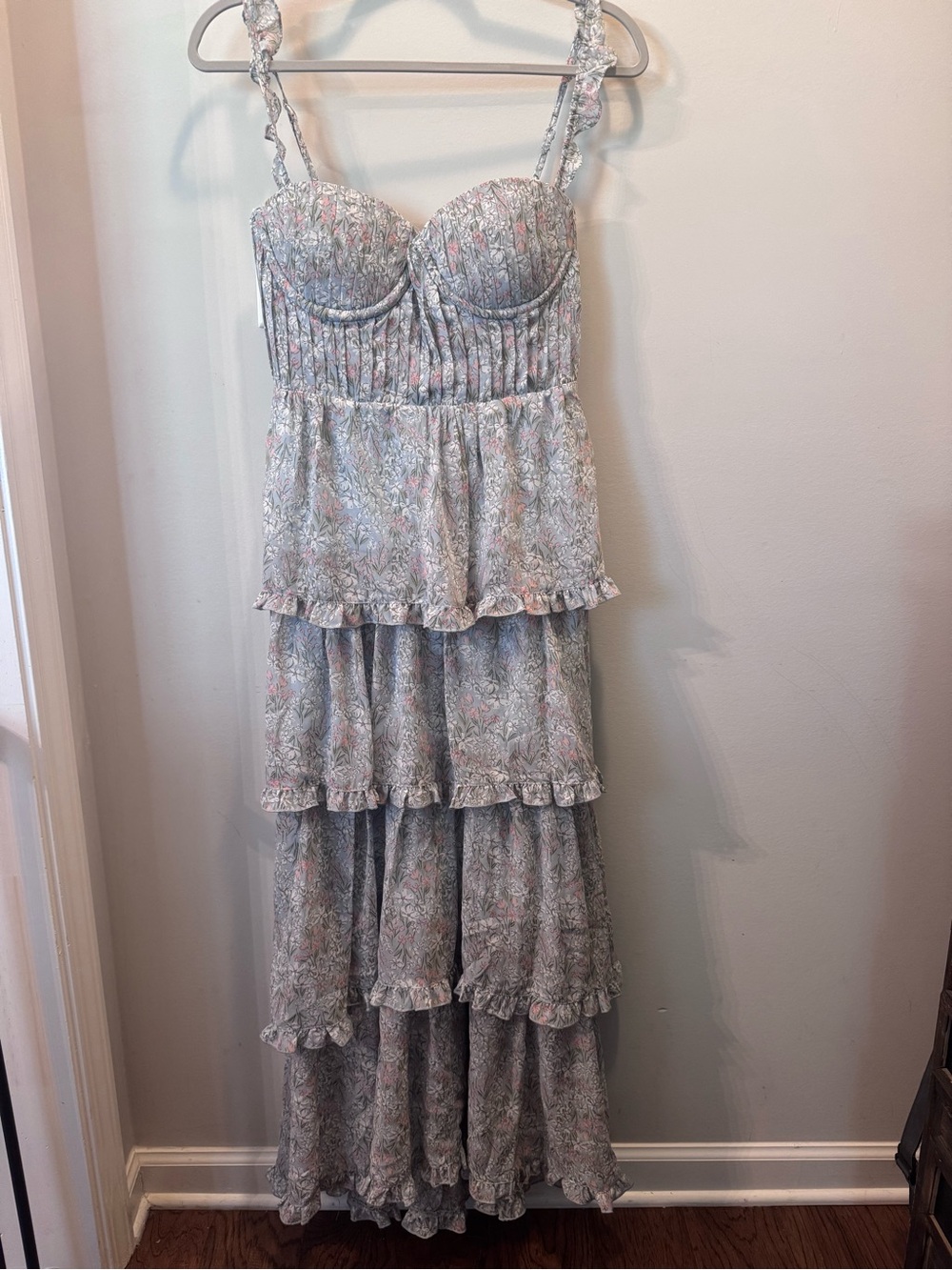 NWT Astr the Label Tiered Floral Maxi Dress with Ruffle Detail, Small - Picture 2 of 12